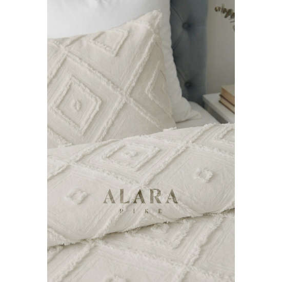 Iskandinav Çift Kişilik Yatak Örtüsü 240 X 250 Cm Ve 2 Adet Yastık Ekru